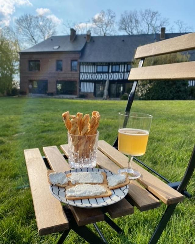 Le Manoir De La Campagne Hotell Yebleron Exteriör bild